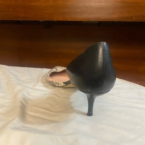 Black and white stylish heels - Picture 3 of 3